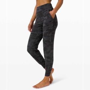 Lululemon Align Jogger 28": Color: Incognito Camo Multi Grey: Size-4: EUC